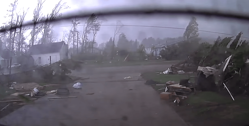 Intense video shows power of deadly Gaylord, Michigan EF3 tornado