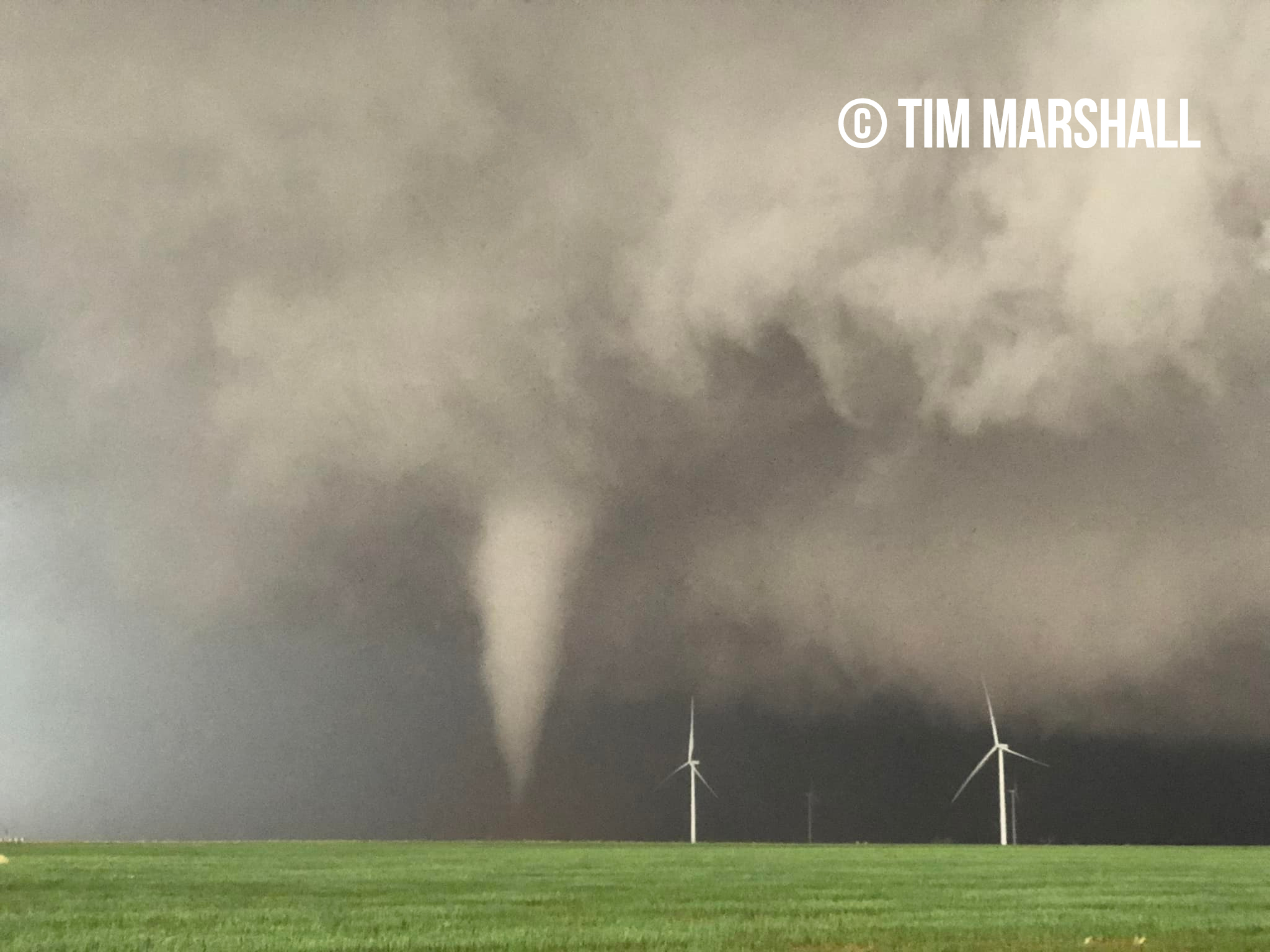 Tornado caught on camera near Crowell, Texas